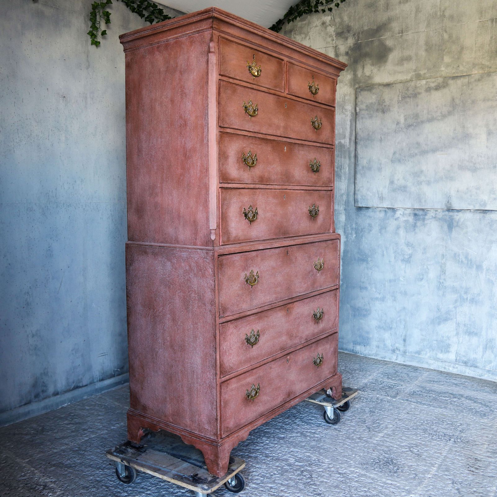 photo vinterior 18th Century Georgian Period   George III Painted Mahogany Chest On Chest With Secretaire
