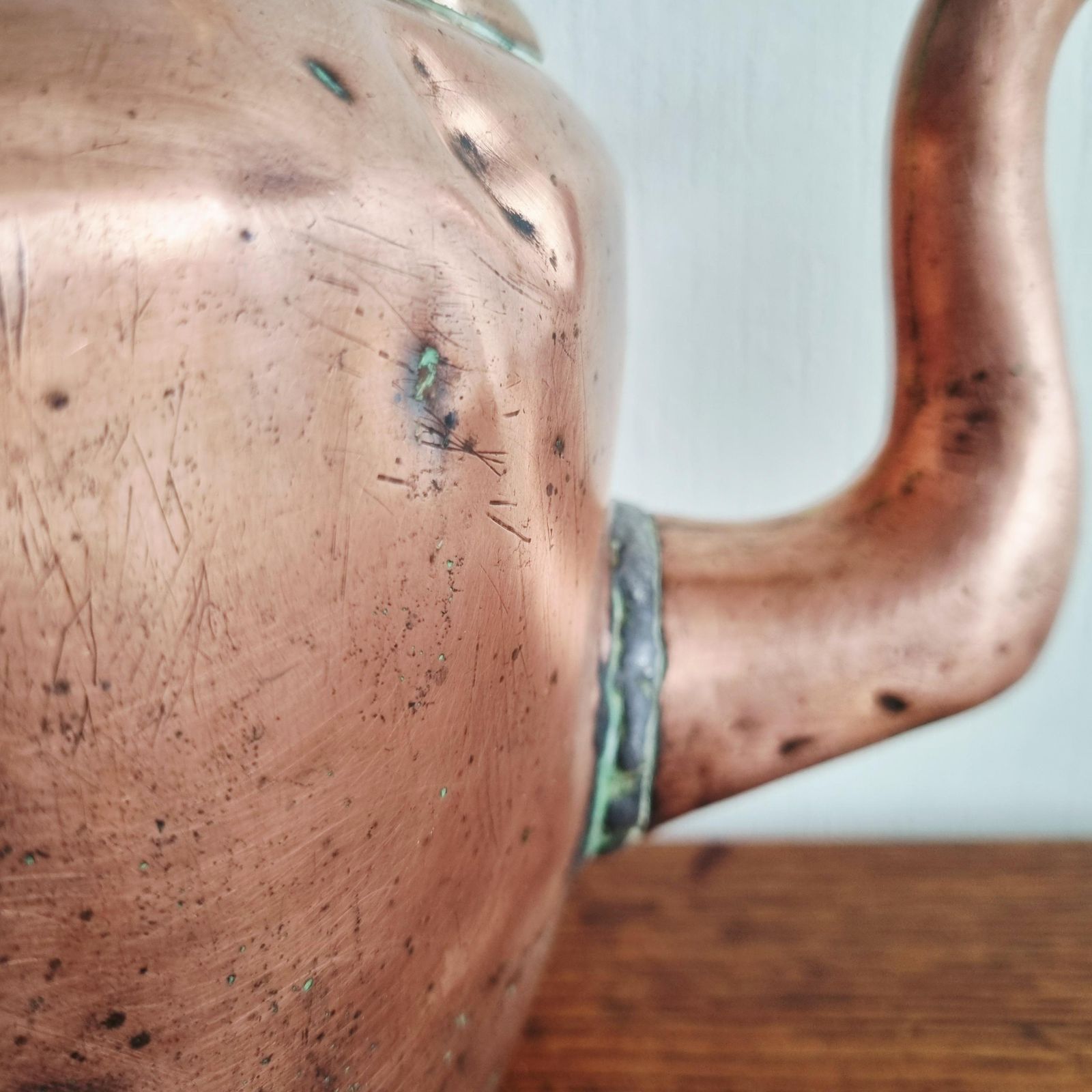 Large Polished Copper Teapot With Handle. Vintage Fireside Kettle photo Home Decor