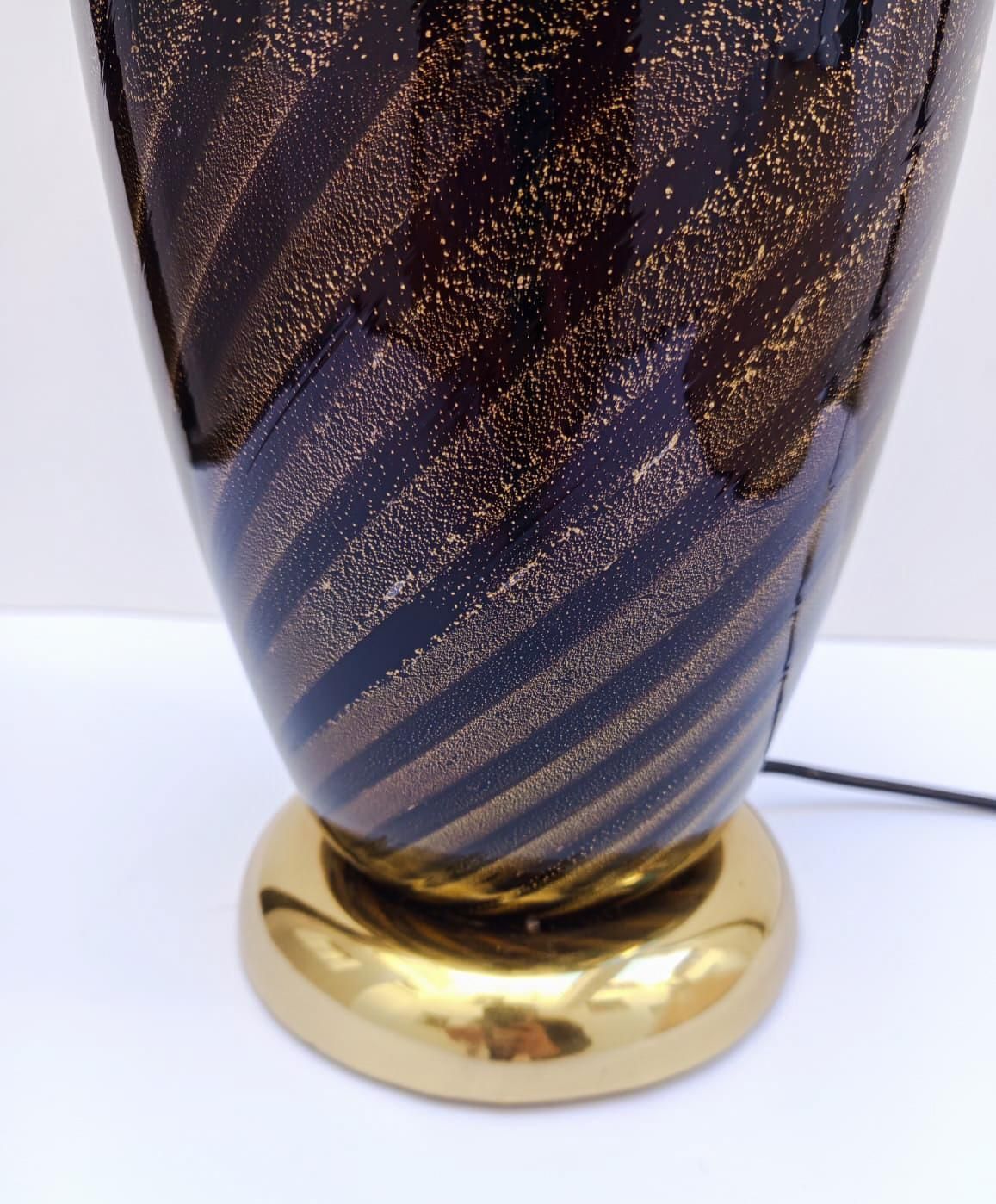 Elegant Black Murano Glass Table Lamp With Gold Leaf, Designed By Tommaso Barbi In The 1970s. photo vintage