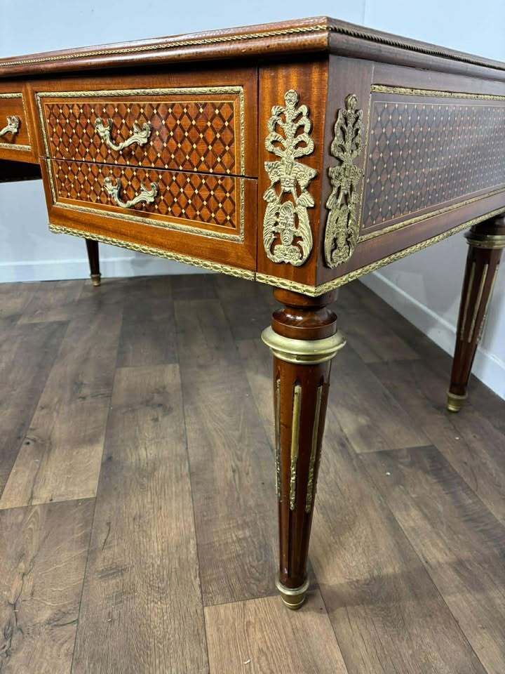 Continental Reproduction Walnut Veneered Tooled Inlaid Desk (Style Of Louis XVI) photo Furniture