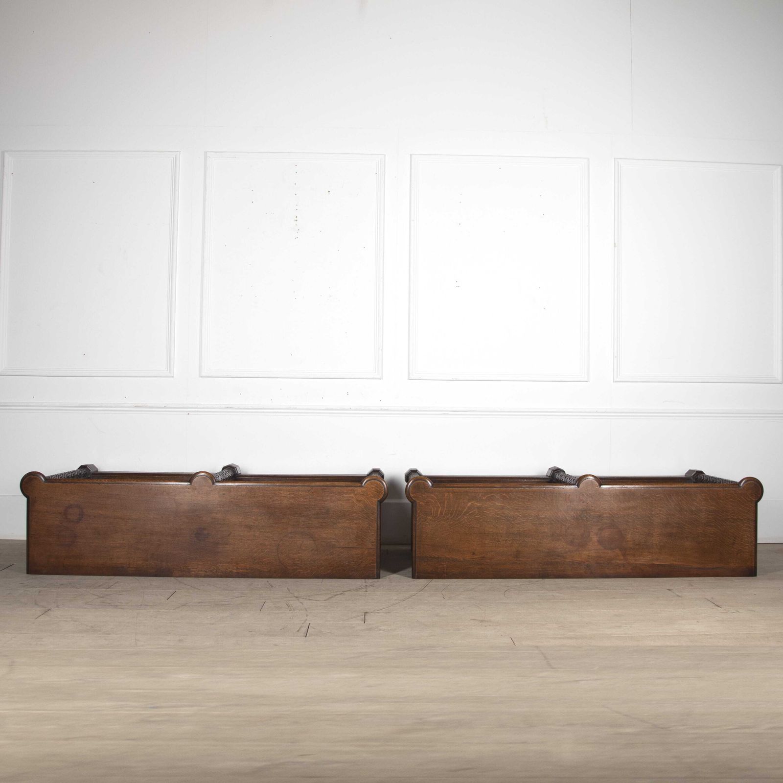 10400.0 Pair Of 19th Century Open Bookcases photo