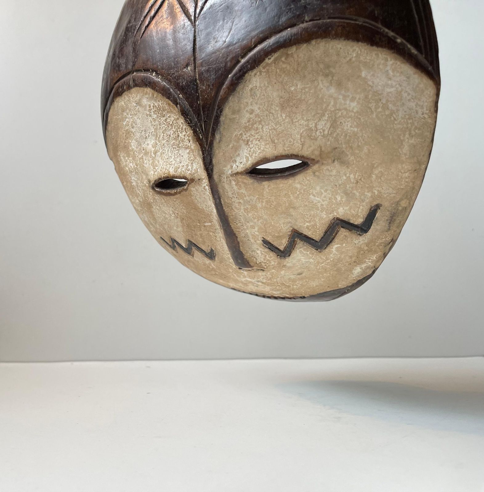 Art Masque vintage Lega Kwele du Congo, Afrique, années 1970 photo
