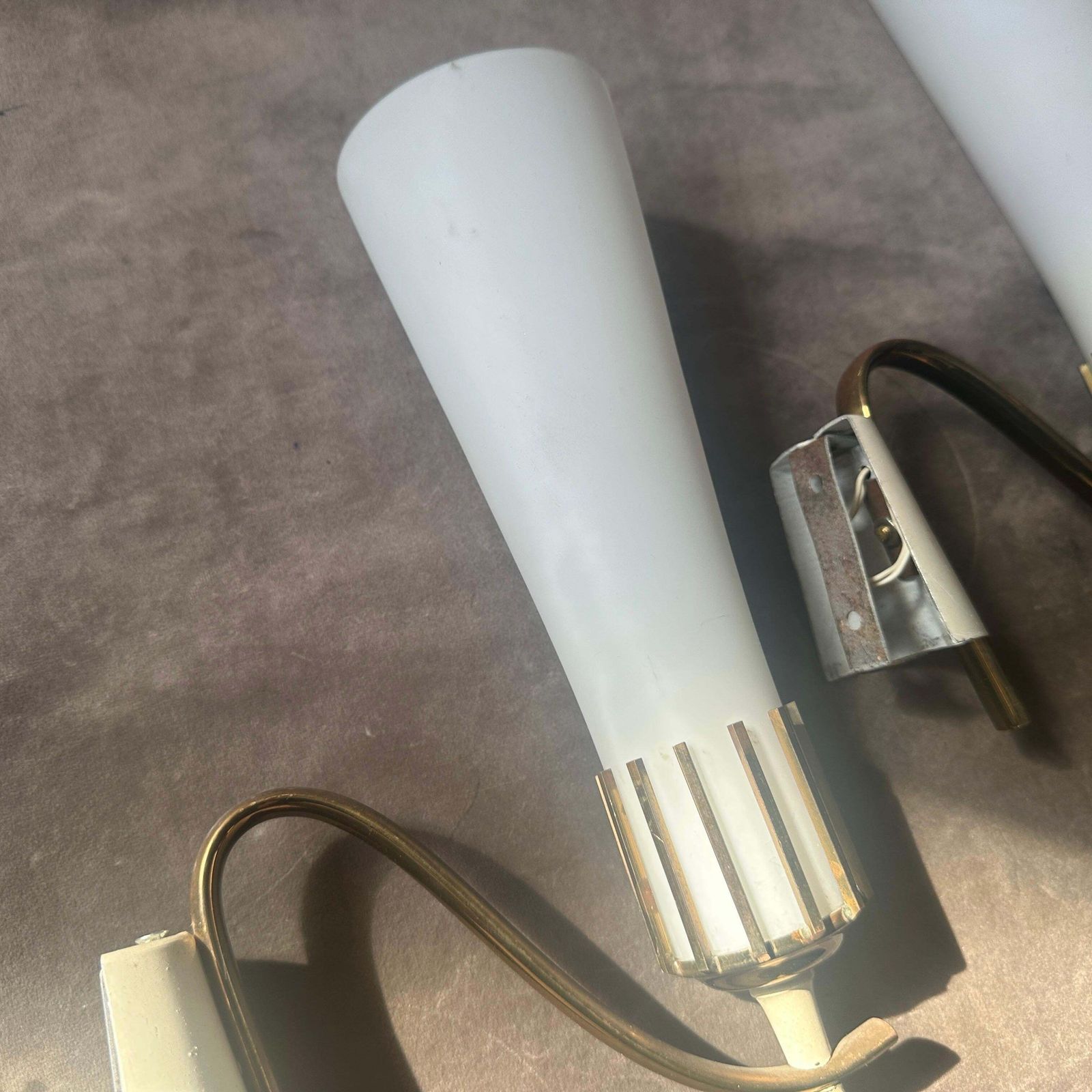 Two 1950s Stilnovo Style Mid Century Modern Brass And Glass Italian Wall Sconces photo vinterior