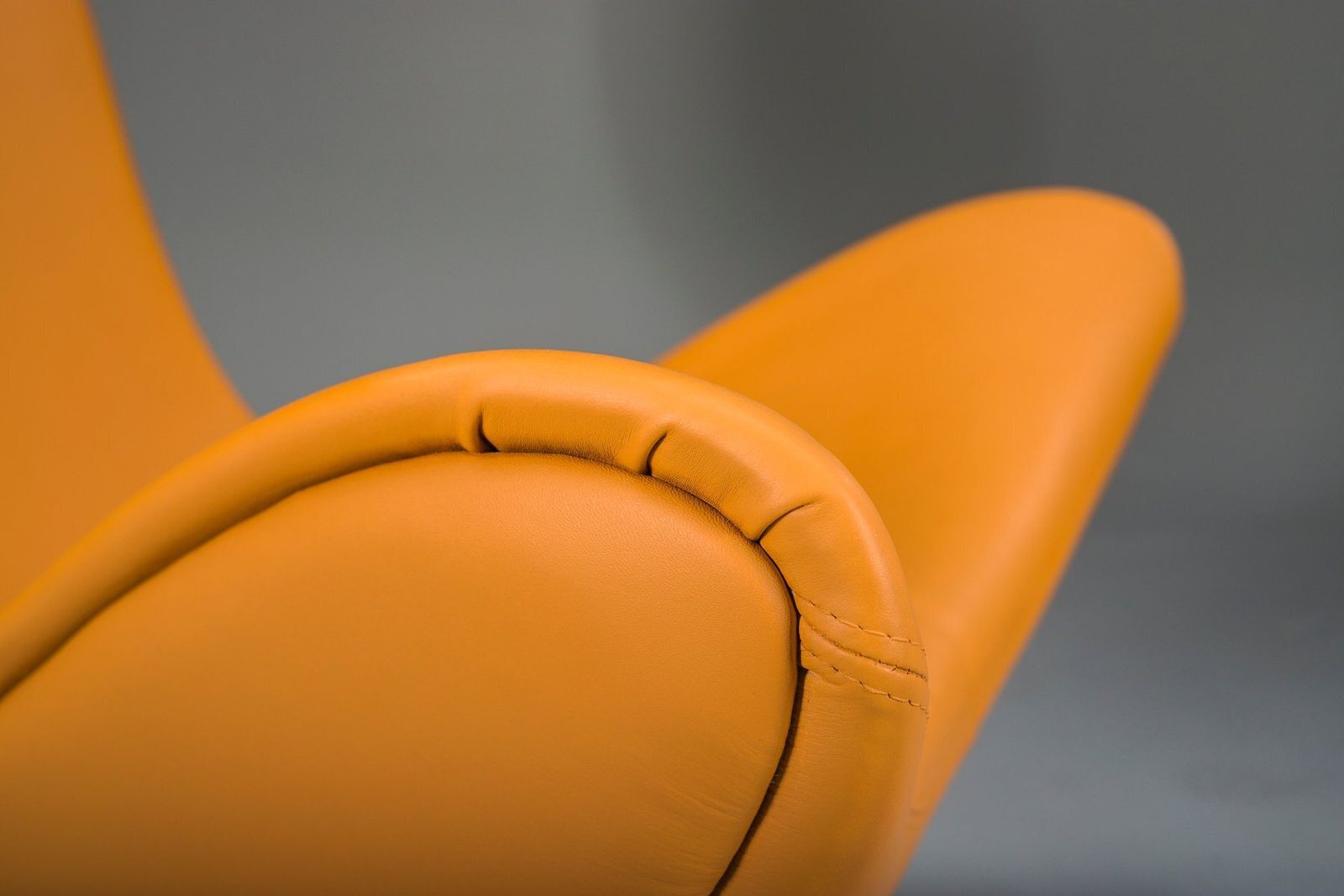 Set Of Imola Lounge Chair And Ottoman Attributed To Henrik Pedersen For Boconcept, 2000s photo Furniture
