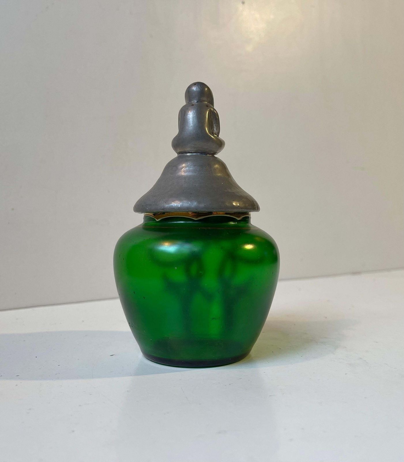 Eclectic French Jugend Vanity Trinket Jar In Green Glass & Pewter Pharaoh Lid photo Home Decor