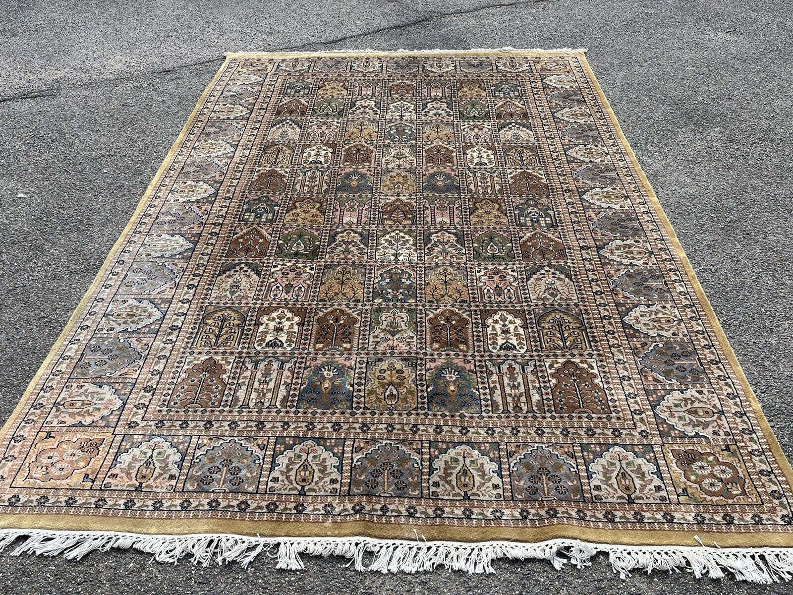 Large Rug, Carpet 295 X 180 Cms photo Textiles