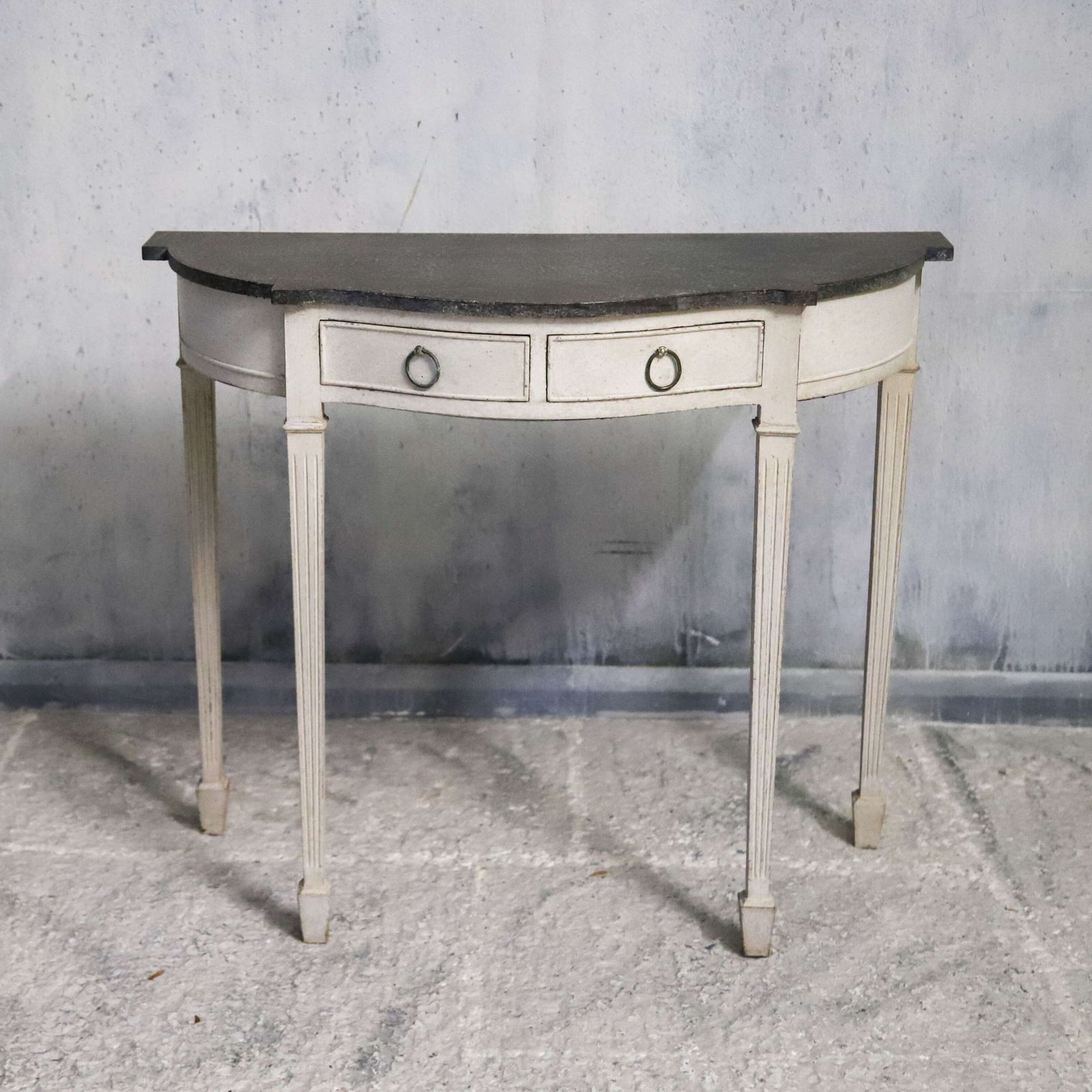 Decorative Serpentine Fronted Console Table In Antique White With Faux Slate Top photo furniture