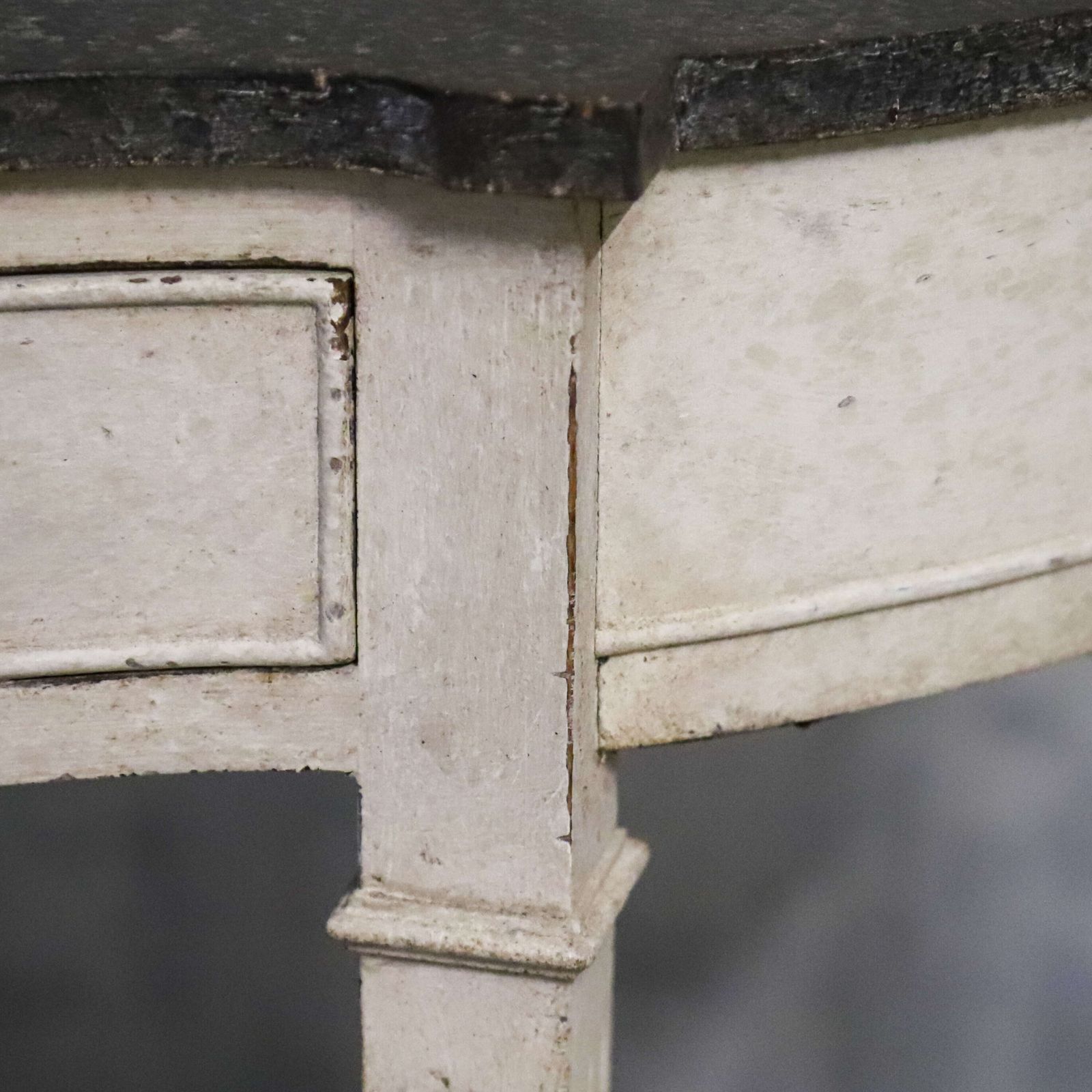 Decorative Serpentine Fronted Console Table In Antique White With Faux Slate Top photo vinterior