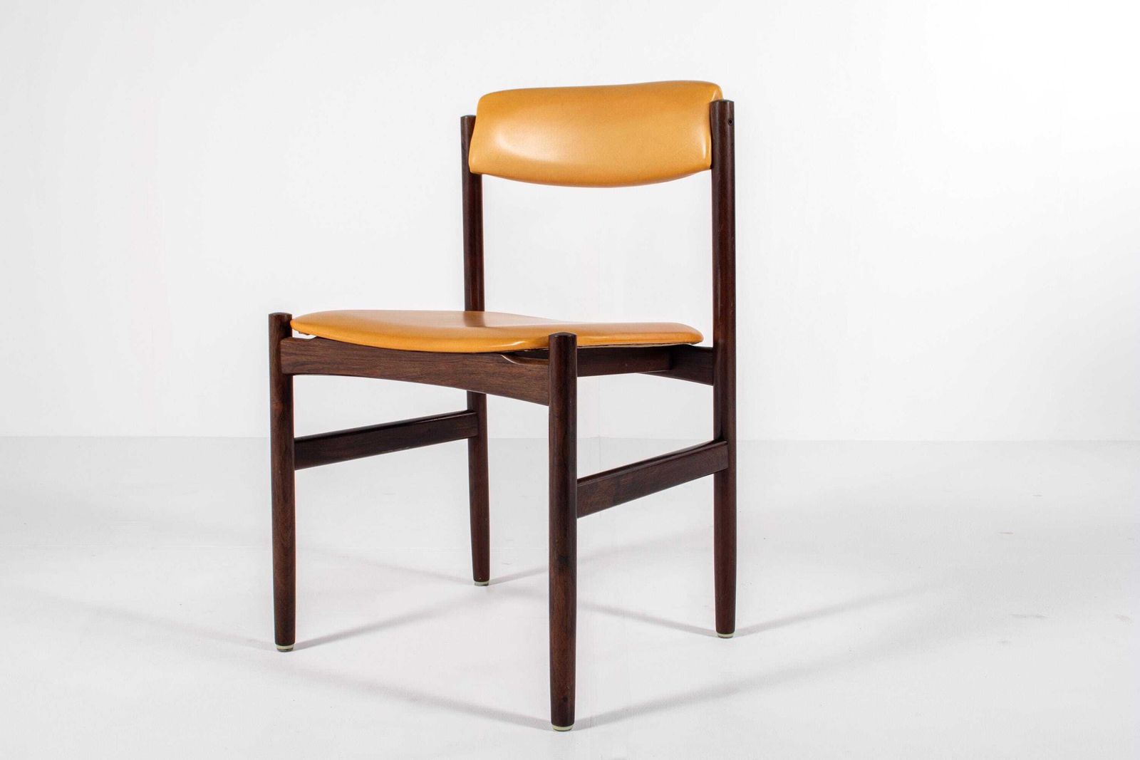 photo vinterior Set Of 6 Danish Mid Century Rosewood Dining Chairs With Yellow Skai, 1960s