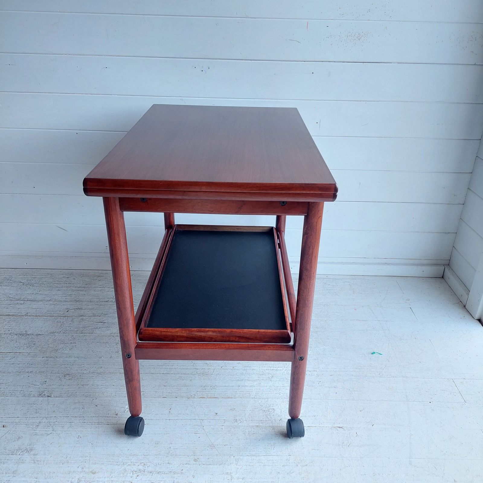 Mid Century Drinks Trolley Grete Jalk Poul Jeppesens Møbelfabrik, Rosewood Extendable Barcart 1960s photo vinterior