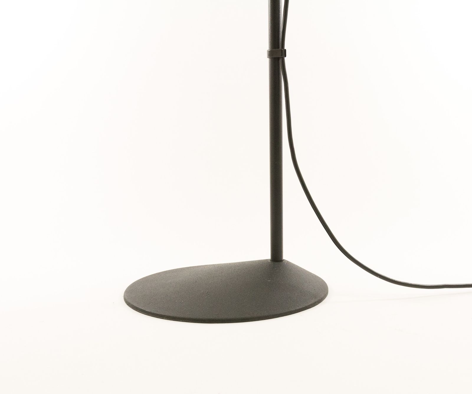 Duna Floor Lamp By Mario Barbaglia & Marco Colombo For Paf Studio, 1980s photo vinterior