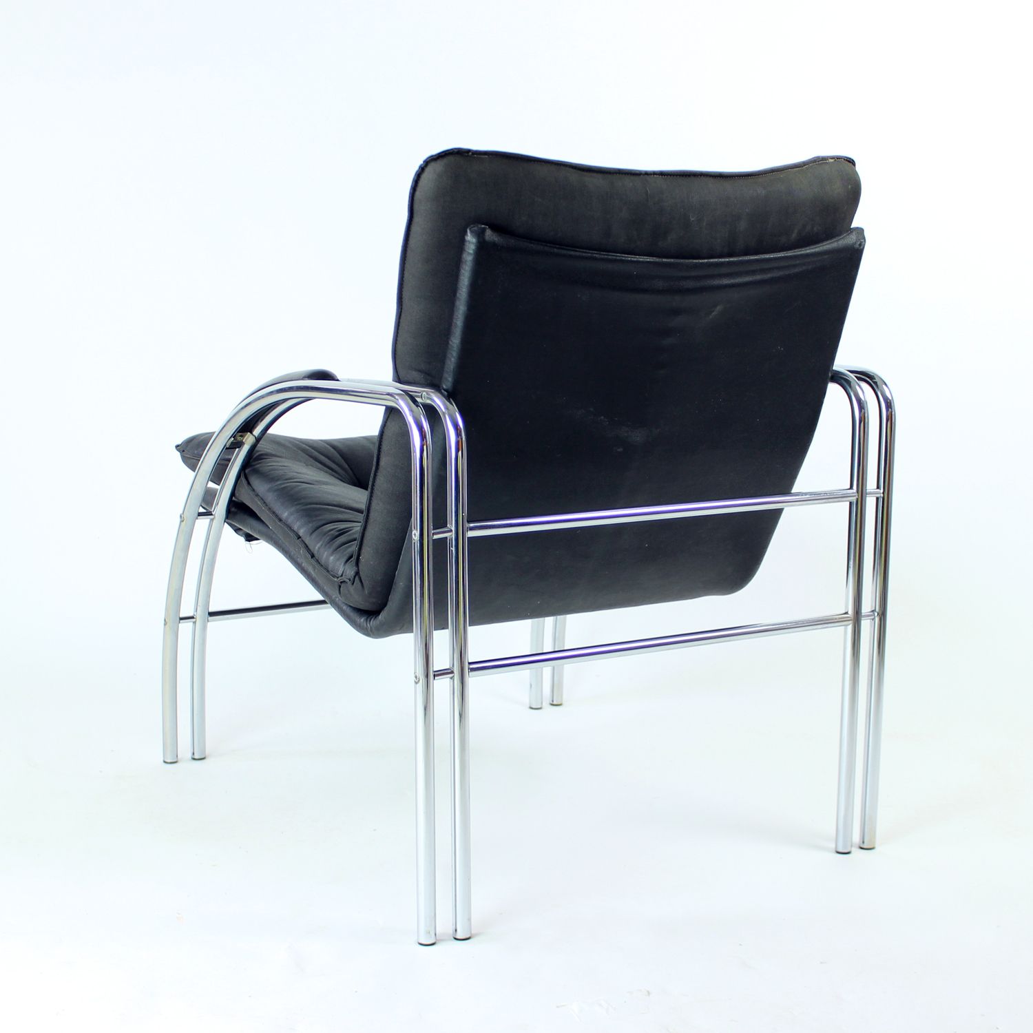 Furniture Mid Century Chrome Lounge Chair By Viliam Chlebo For Kodreta, Czechoslovakia, 1980s photo