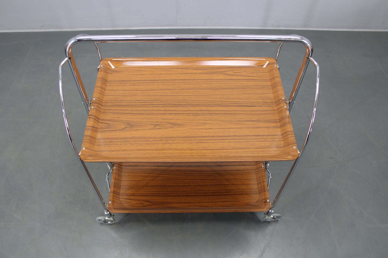 399.0 Mid-Century Opvouwbare Serveerwagen, Italië, jaren 1970 photo