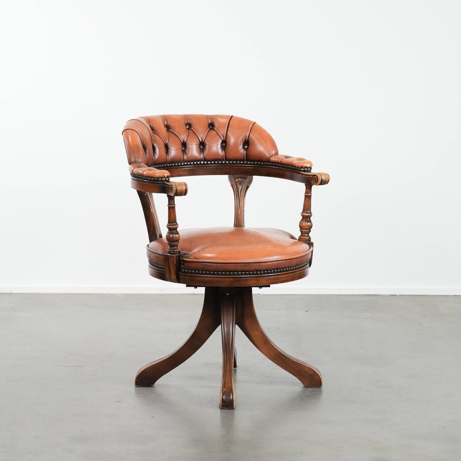 Classic And Timeless Cowhide And Wooden Chesterfield Office Chair Finished With Decorative Nails In English Style