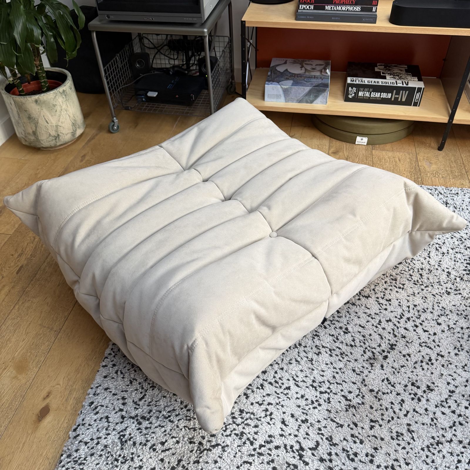 Ligne Roset Togo Ottoman Footstool   Alcantara   Sea Sand   Excellent Condition photo Furniture