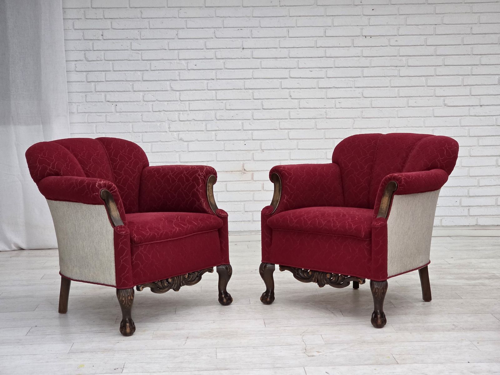 photo furniture 1950s, Danish Armchair, Red And Light Grey Furniture Wool, Carved Oak Wood.