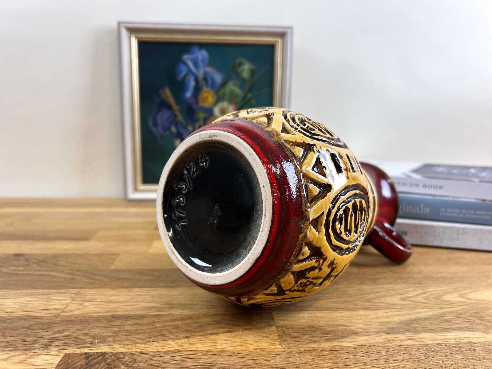photo vinterior ü Keramik Red And Yellow Relief Vase   West German Ethnic Looking Ceramic Vase