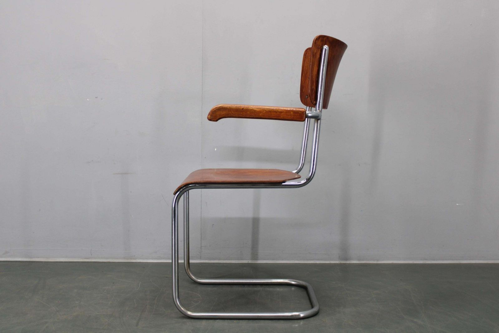 Bauhaus Cantilever Armchair In Chrome Tubular Steel And Beech 1930s photo buy