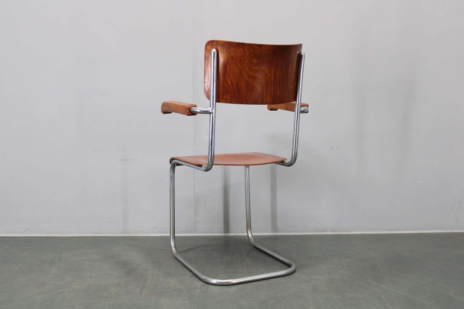 Bauhaus Cantilever Armchair In Chrome Tubular Steel And Beech 1930s photo vintage