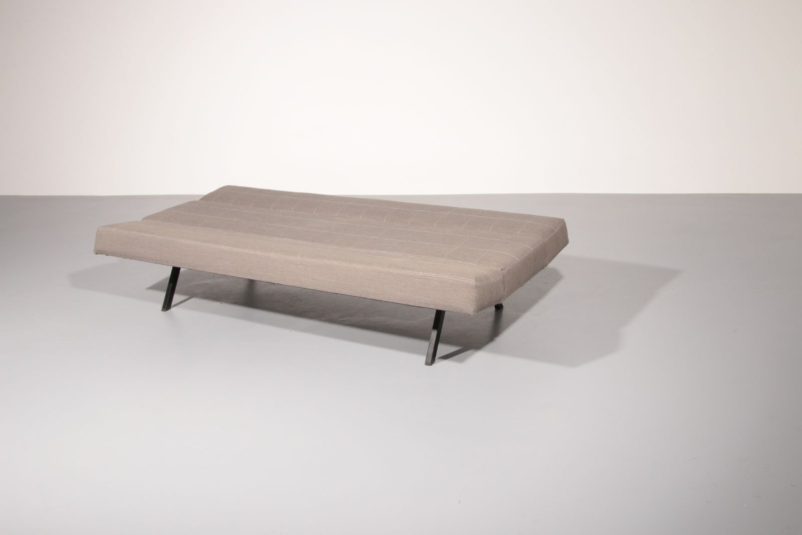 Mid Century Italian Daybed By Rito Valla For Ipe Bologna 1960s photo buy