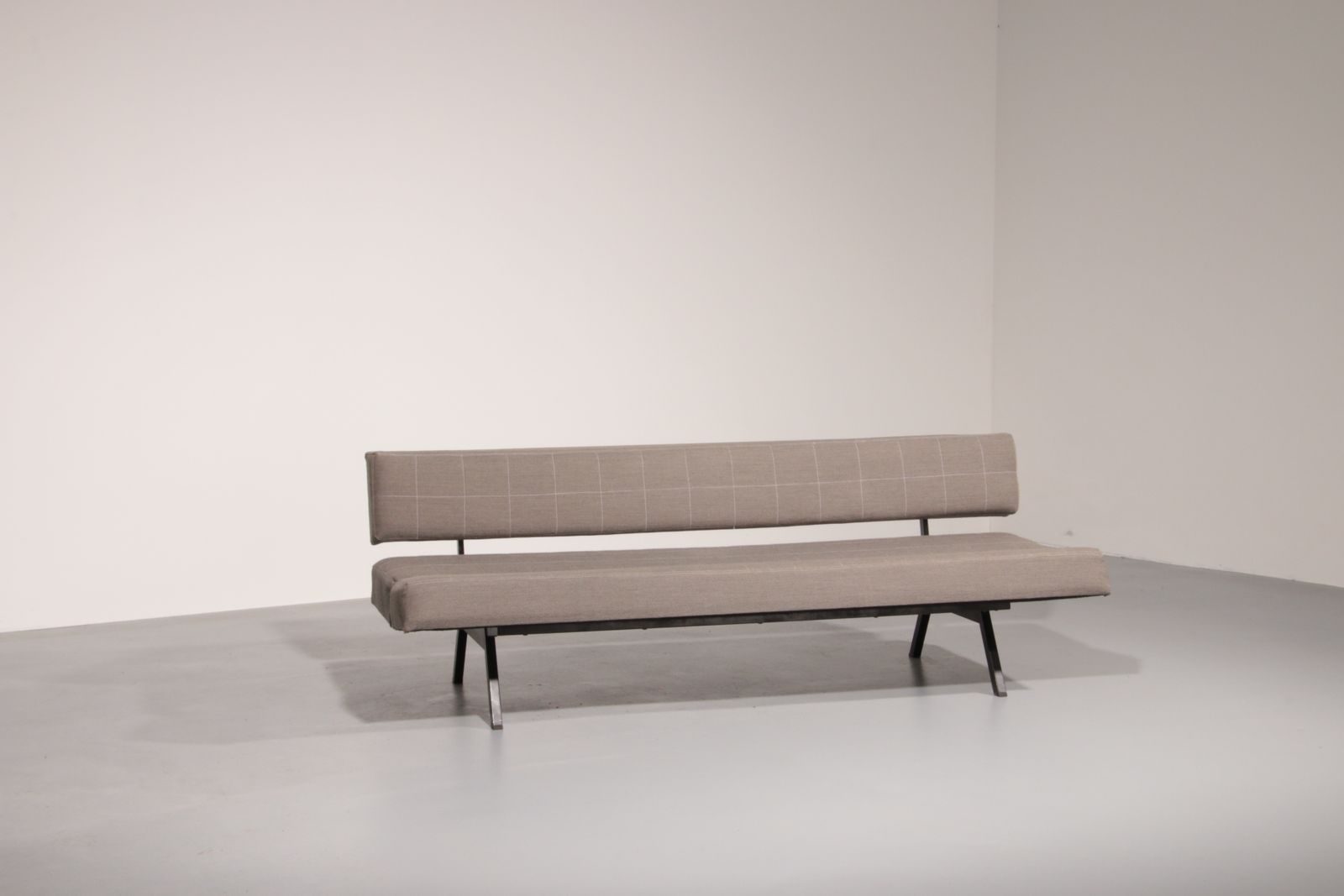 Furniture Mid Century Italian Daybed By Rito Valla For Ipe Bologna 1960s photo