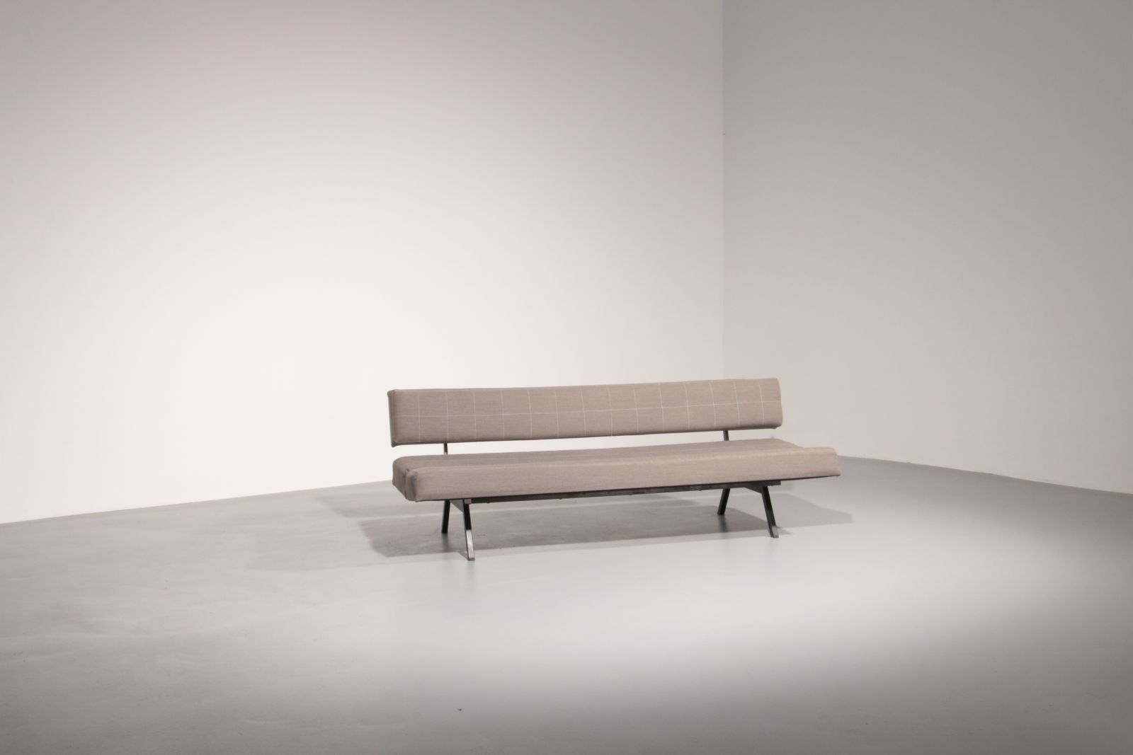 Mid Century Italian Daybed By Rito Valla For Ipe Bologna 1960s
