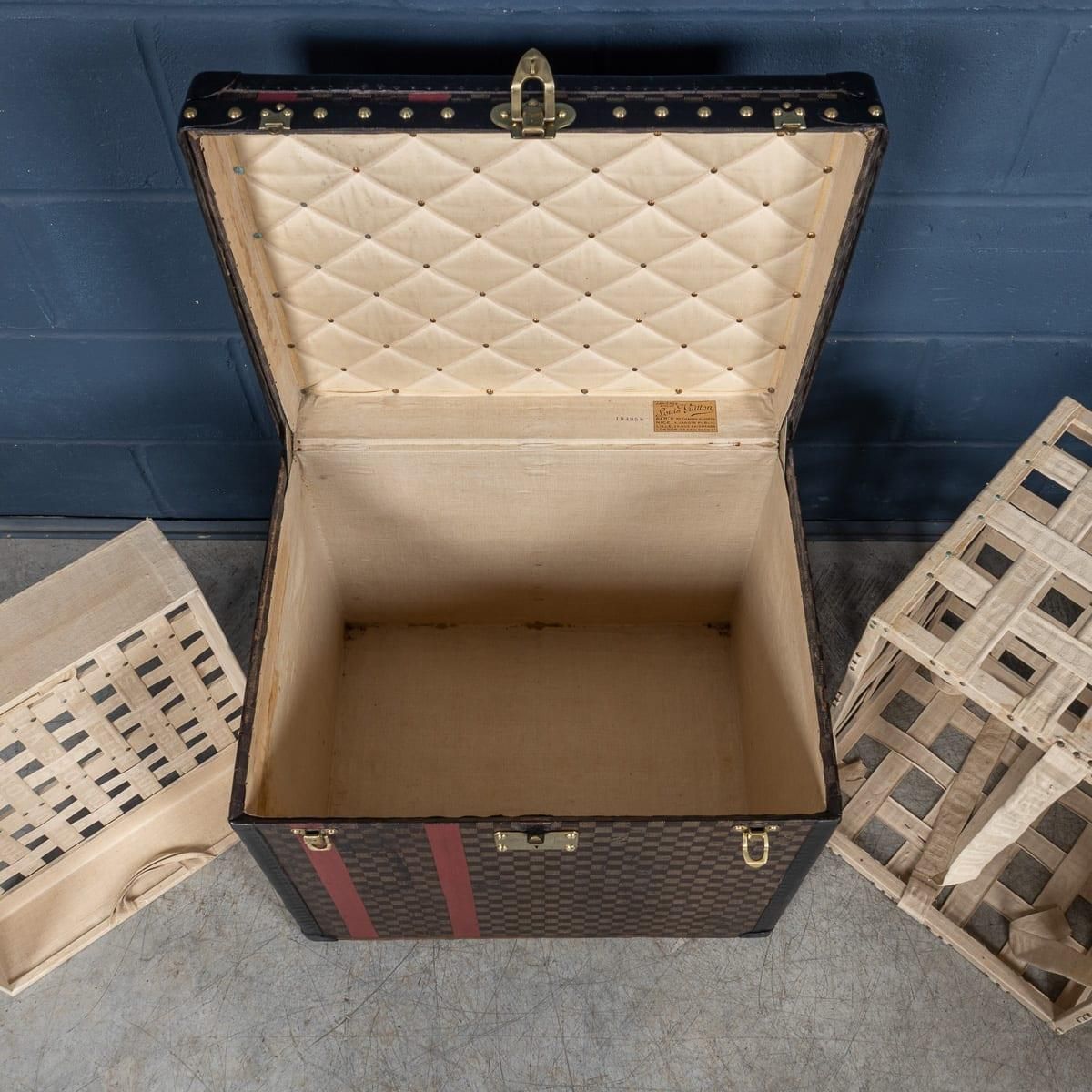 photo vinterior Louis Vuitton Hat Trunk, Damier Canvas & Black Leather, France, 1920