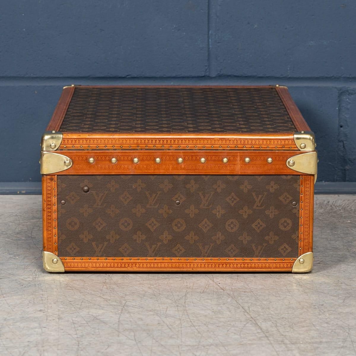 20th Century Louis Vuitton Suitcase In Monogram Canvas, France photo vinterior
