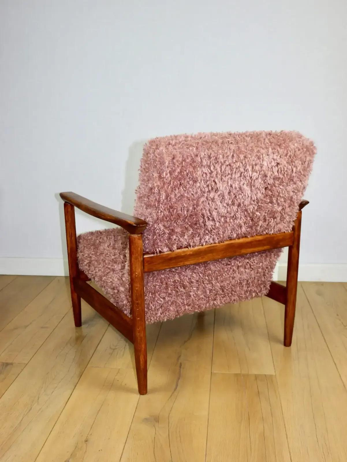 Gfm 142 Armchair Designed By Edmund Homa From The 1970s, Pink Long Hair photo vinterior