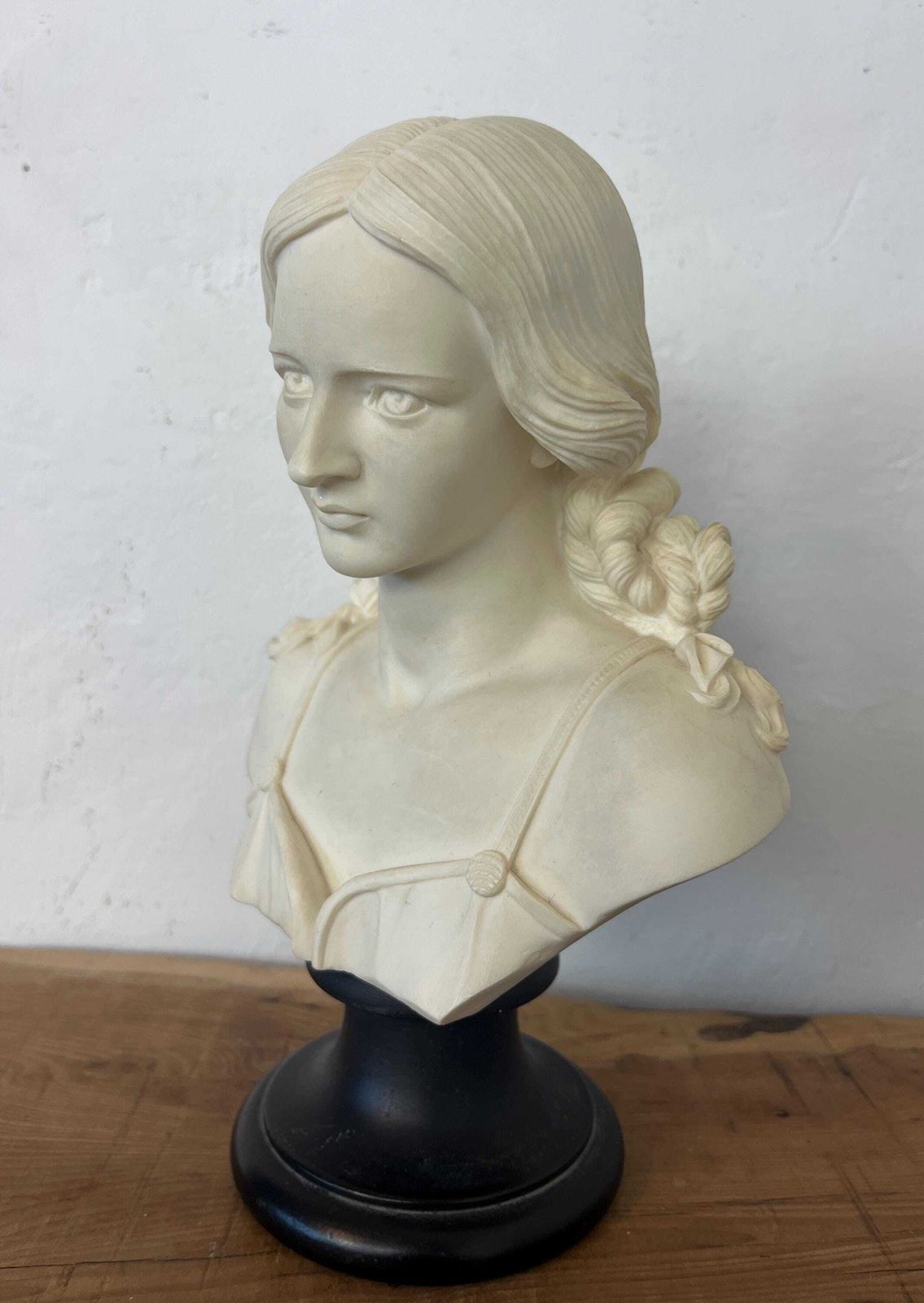 Vintage Arnoldo Giannelli Classical Bust Of A Lady, Signed Sculpture, Italy Design photo vintage