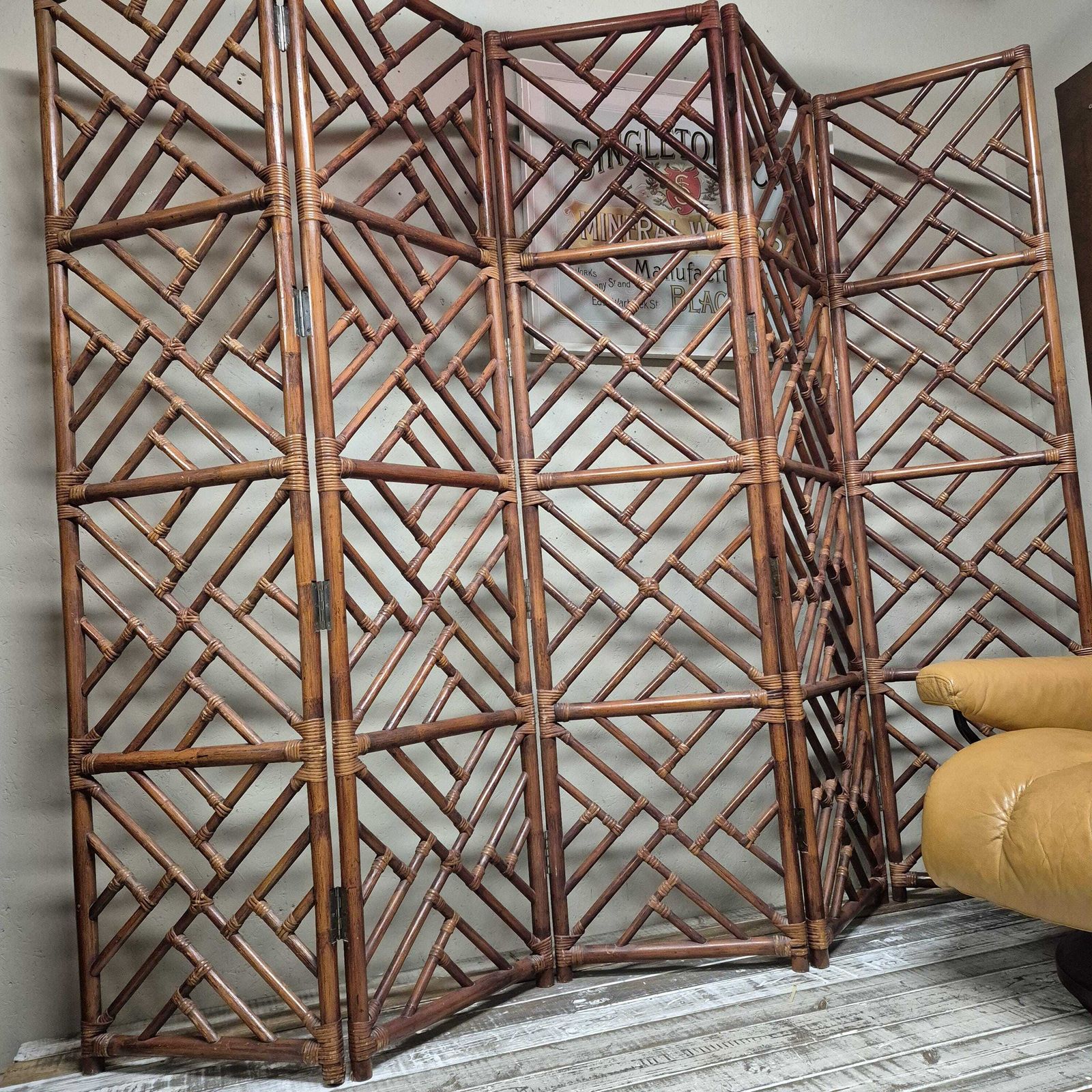 Mid Century Faux Bamboo Folding Room Divider / Discretion Privacy Screen. photo vintage