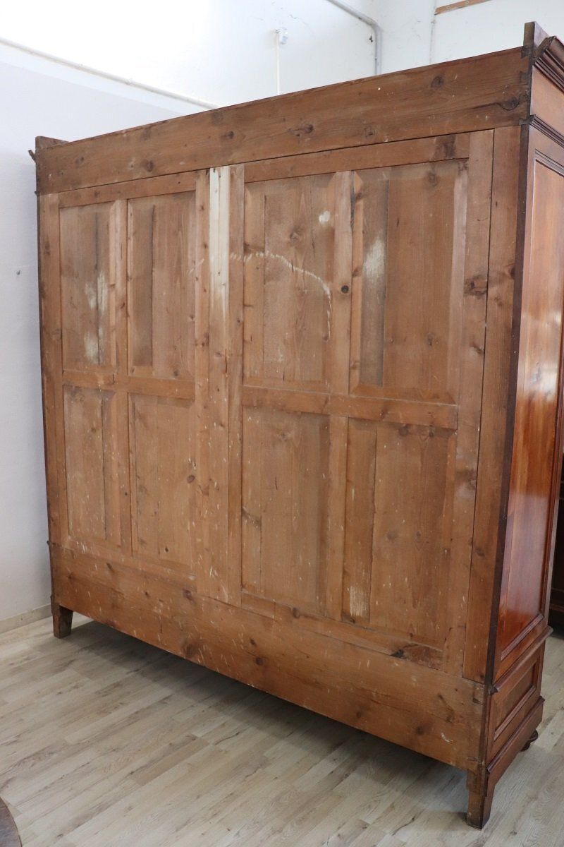 Large Antique 19th Century 4 Door Wardrobe In Walnut photo vintage