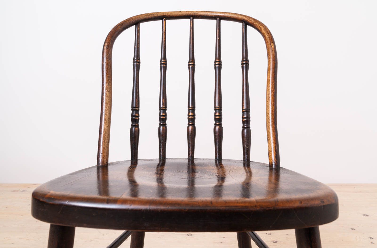 photo furniture Set Of 4 Countryside Style Dining Chairs, Spindle Back, Rustic Character, Early 20th Century