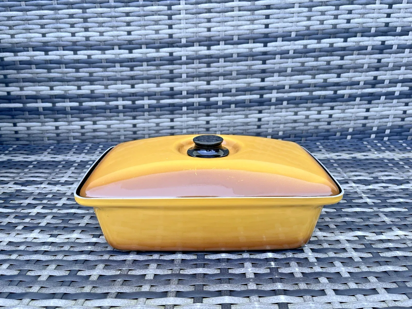 55.0 Vintage 60s 70s Tower Enamel Mustard Yellow Casserole Roasting Pan Retro Kitchen photo