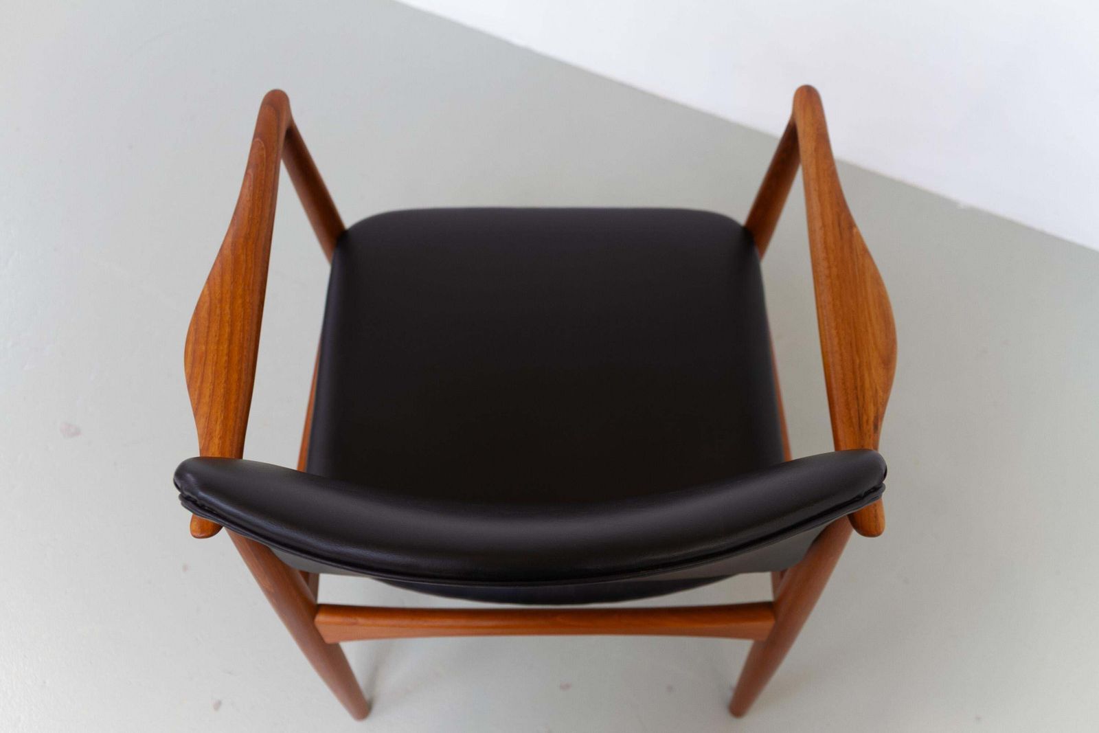 photo vintage Danish Teak Captain's Chair By Erik Buch For ørum, 1960s.