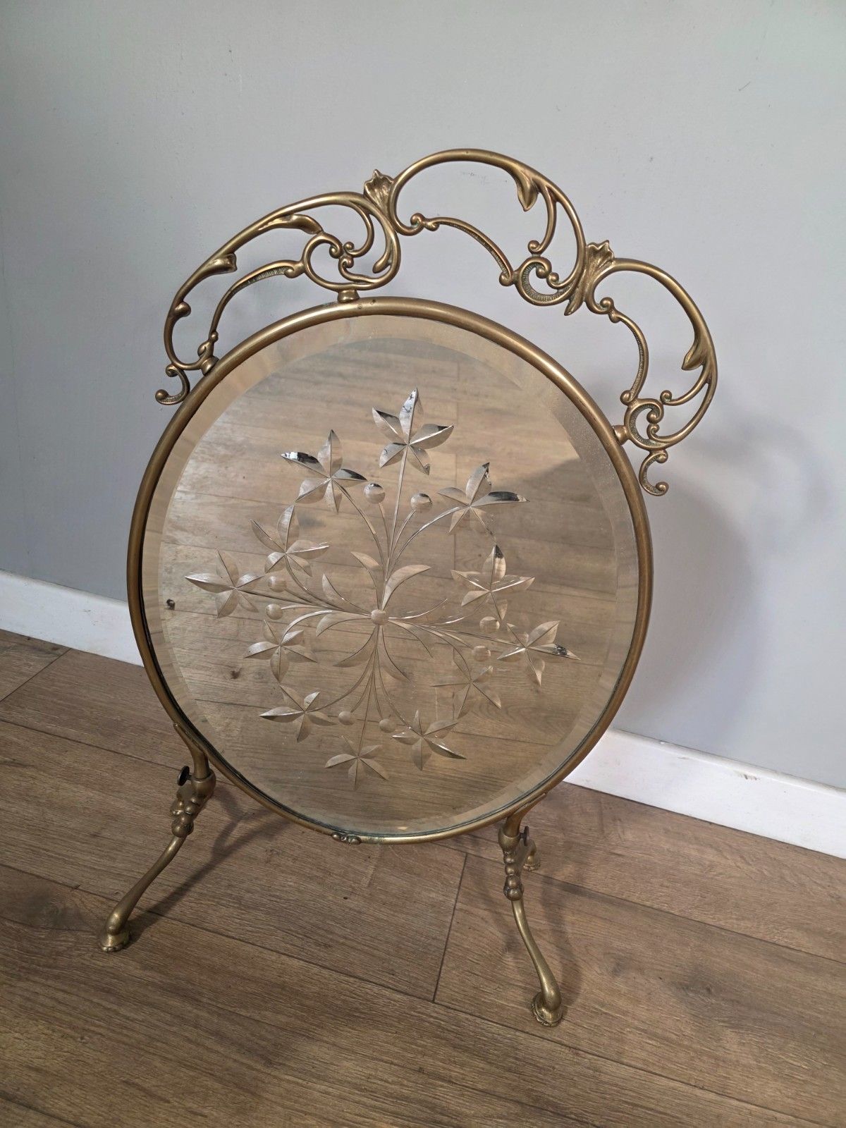 Antique Art Nouveau Style Cut Glass Fire Screen 1900s. photo vinterior