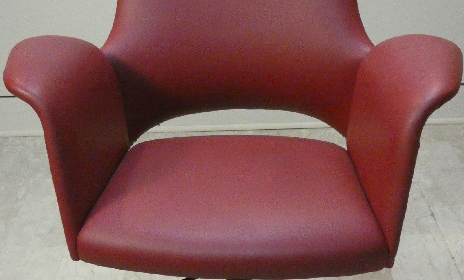 Vintage Vinyl Swivel Chairs, 1960s, Set Of 2 photo vinterior