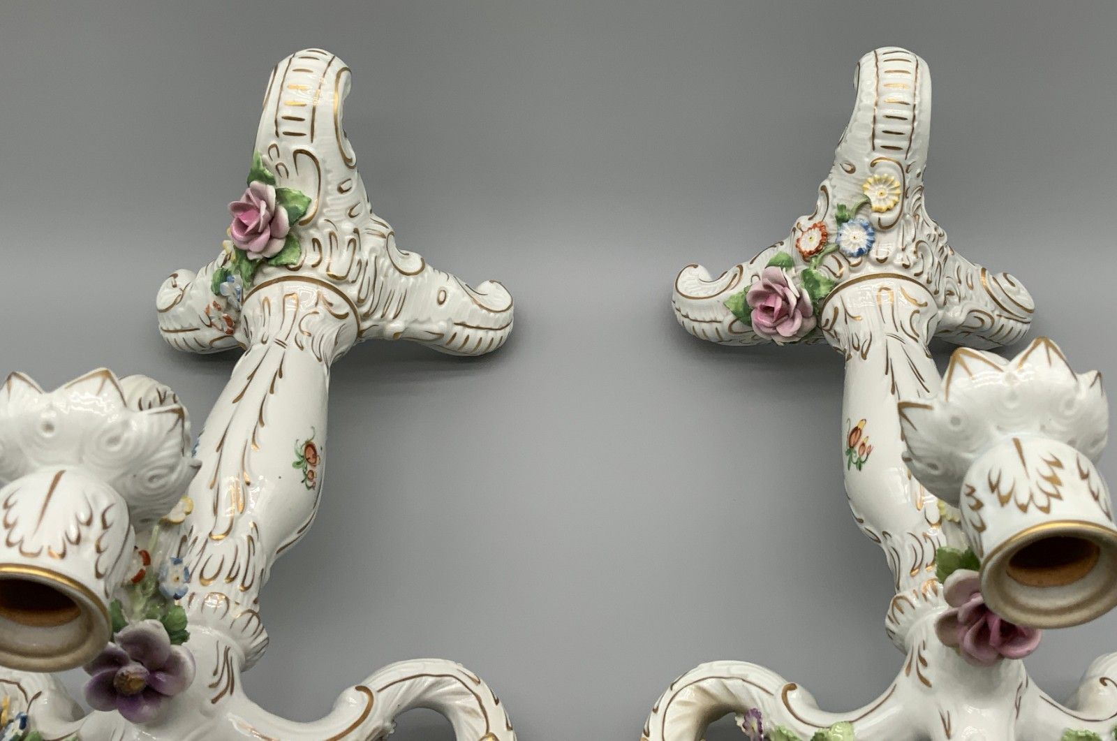 photo vintage Pair Beautiful Rococo Style Floral Porcelain 4 Branch Candelabra Candlesticks