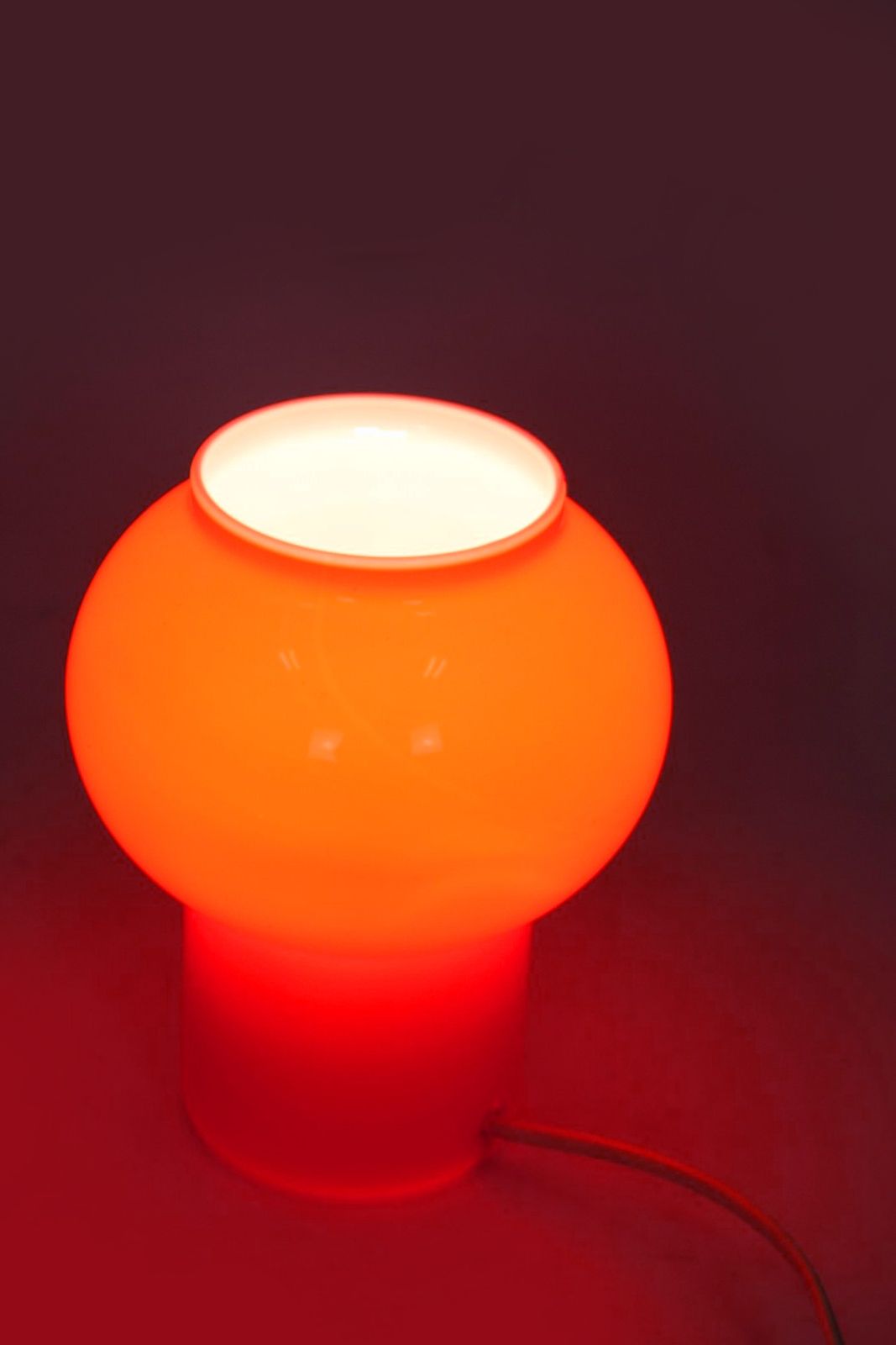 Vintage Red Glass Table Lamps Attributed To štěpán Tabery, Czechoslovakia, 1970s, Set Of 2 photo vinterior