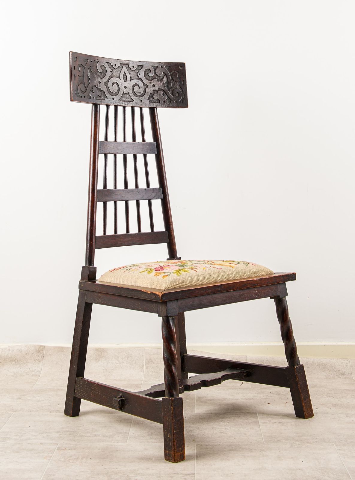 Liberty & Co Arts & Crafts Oak Chair, England C1900 photo Furniture
