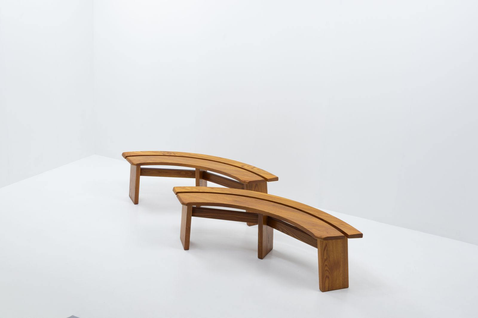 French Original Design Classic S38 Curved Benches In Elm From Pierre Chapo, 1980s, Set Of 2 photo for sale