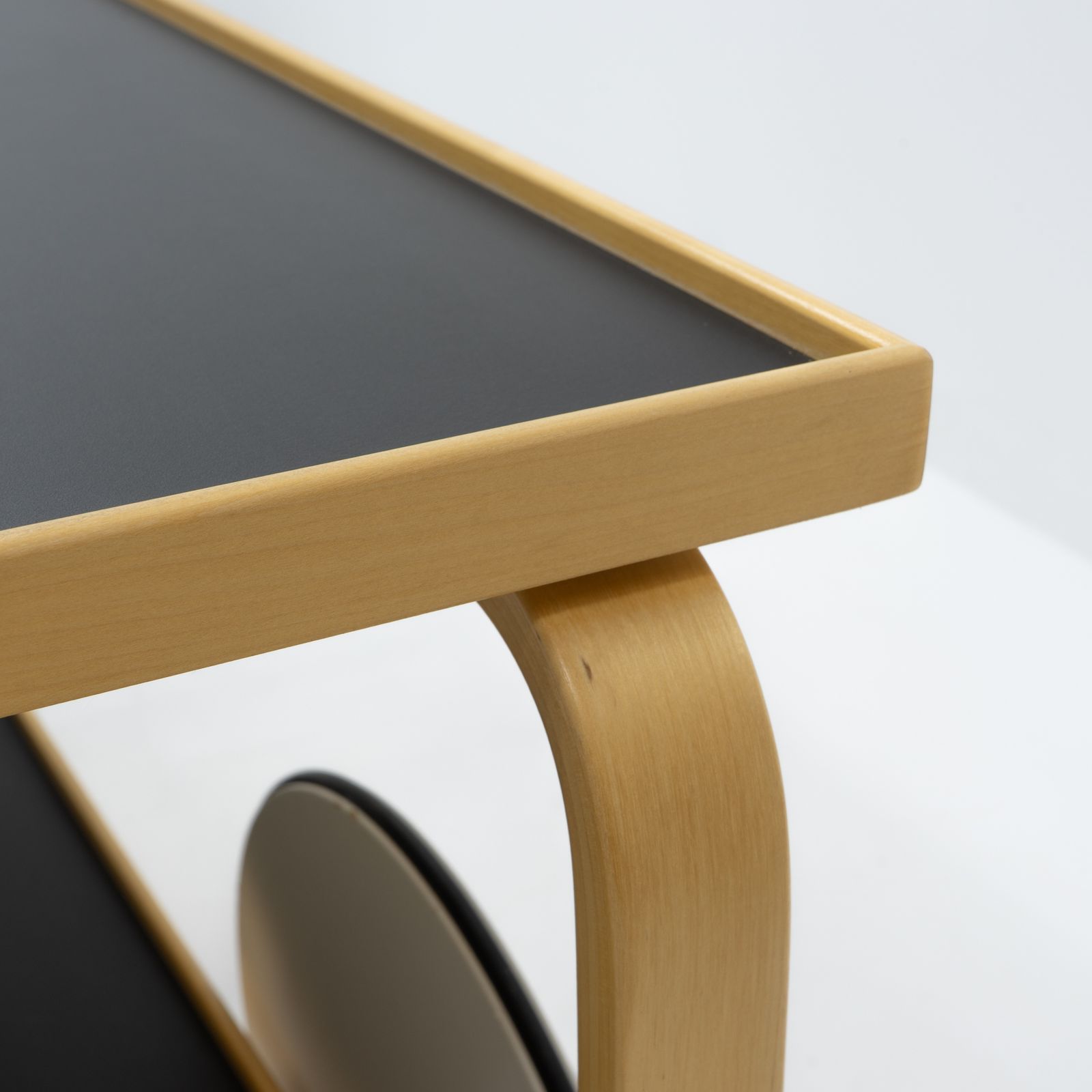 Alvar Aalto Serving Trolley 901, Artek Finland photo vintage