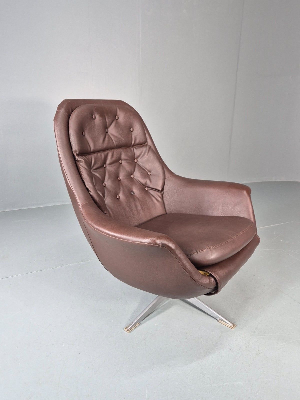 Retro Swivel Bucket Chair 1970s Denmark Brown Vinyl Mid Century Eb11415 Mswi photo Furniture