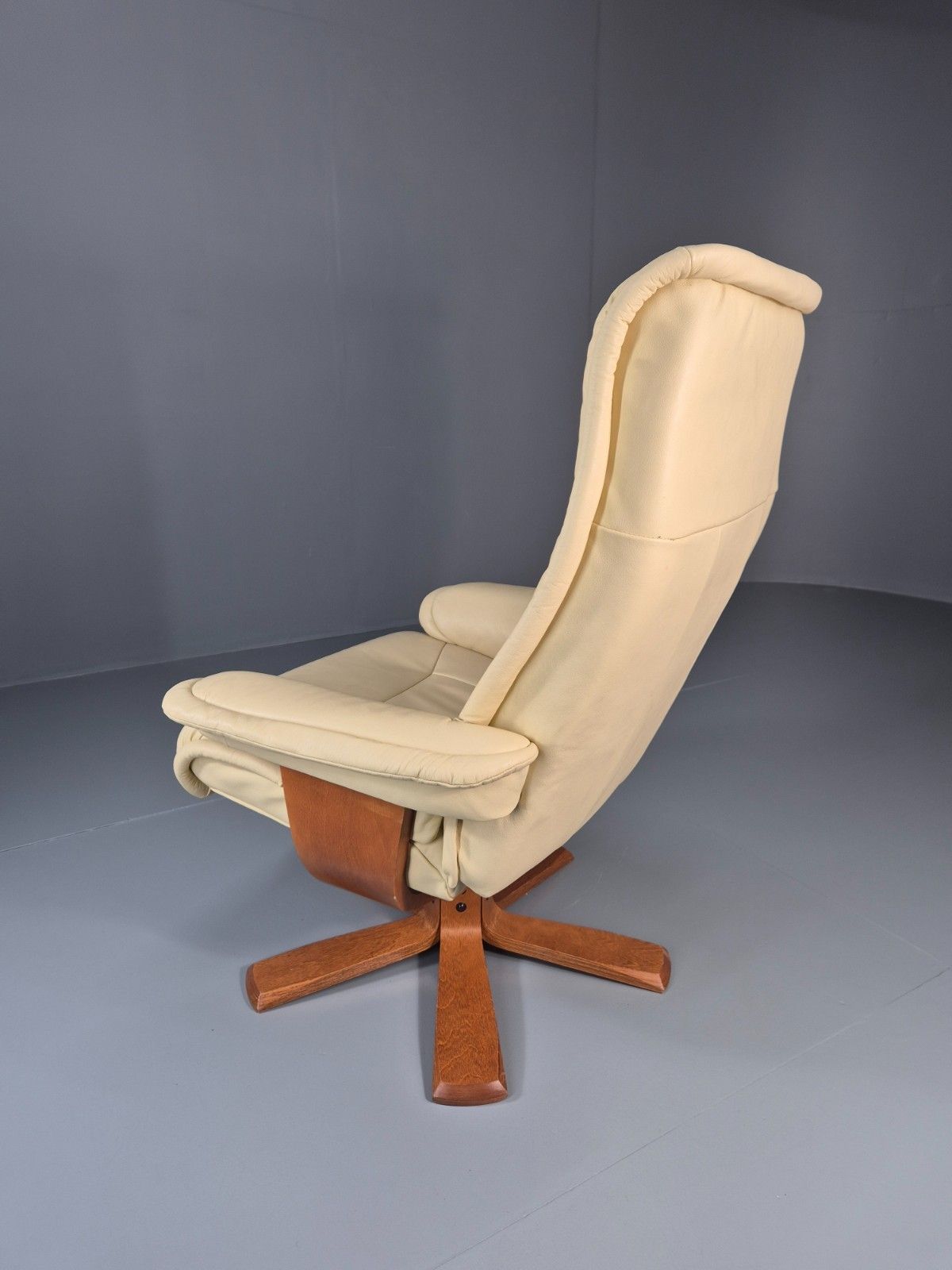 Vintage Danish Swivel Recline Lounge Chair Cream Leather 1990s  Eb11400 Mswi photo buy