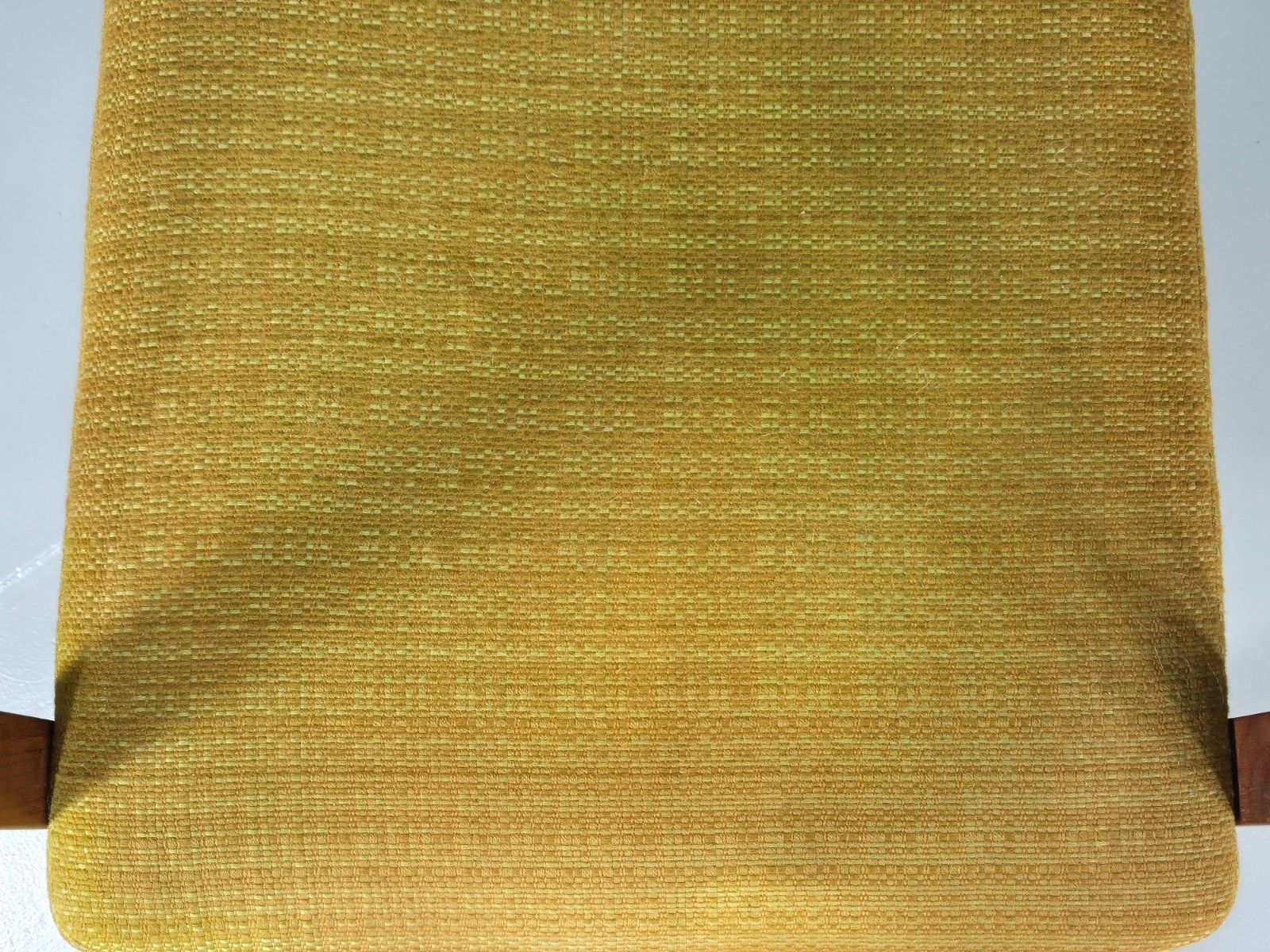 photo vintage 2 Danish Desk Chairs Teak Framed Original Wool Upholstery 1960s Mcm Eb11335 Mdin