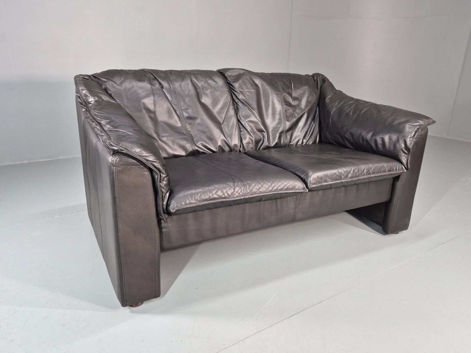 Vintage Thams Two Seater Sofa Black Leather 1980s Retro  Eb11254 M2ss