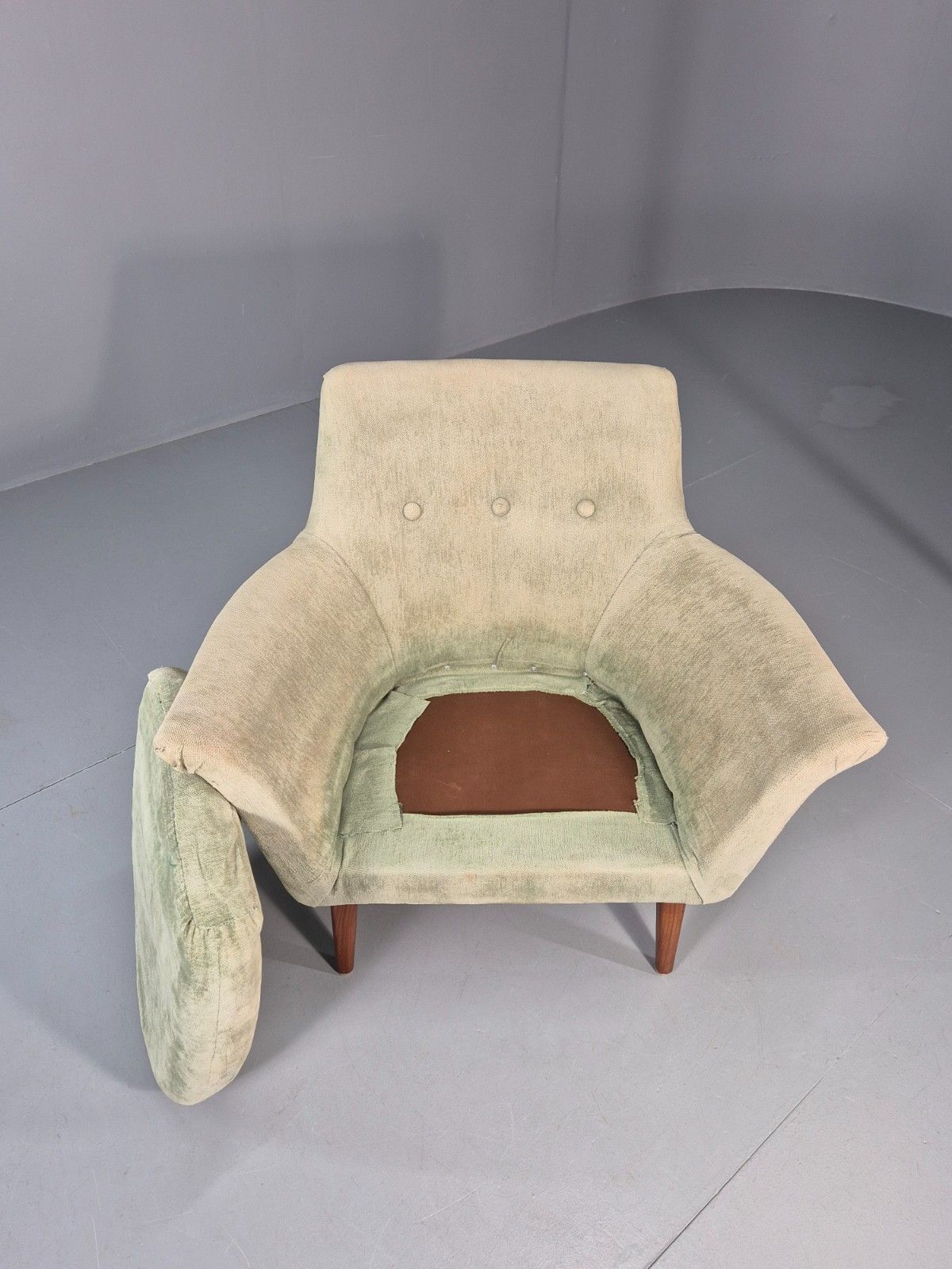 Mid Century Scandinavian Lounge Chair 1960s Retro Green  Eb11090 Mnor photo vinterior