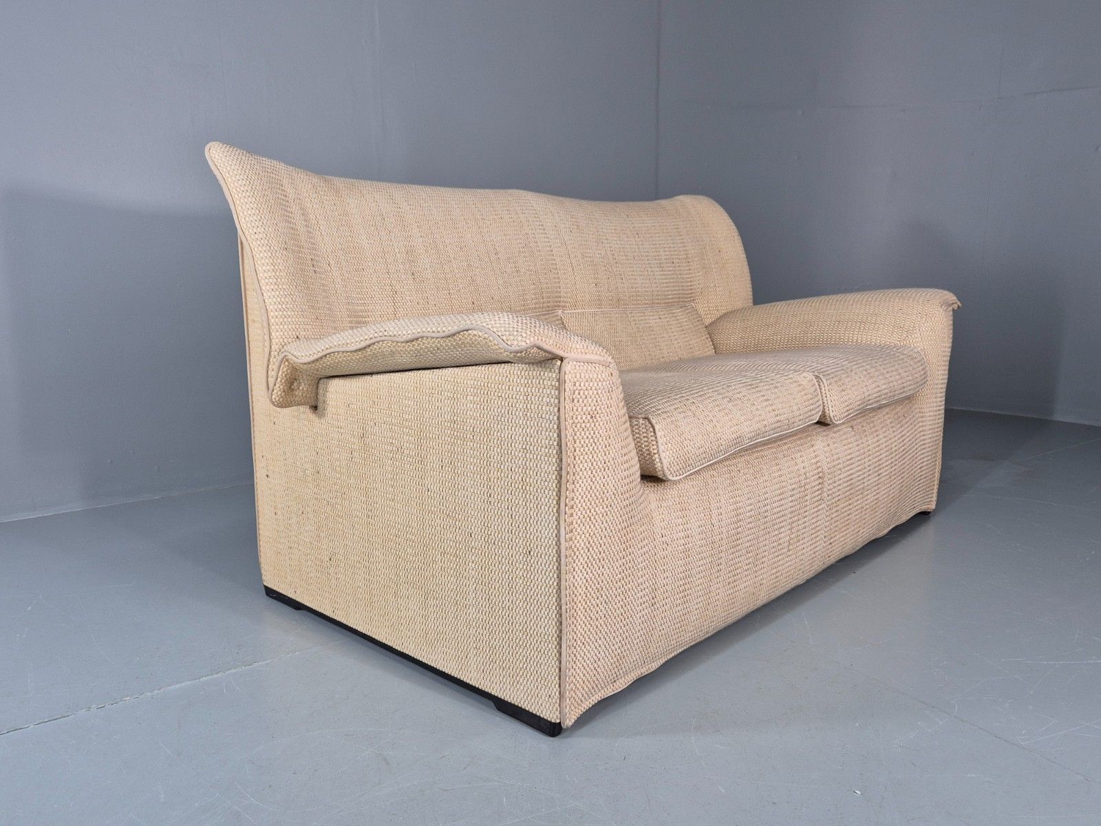 Furniture Afra And Tobia Scarpa For B And B Italia Two Seater  Lauriana 80s Eb11007 M2ss photo