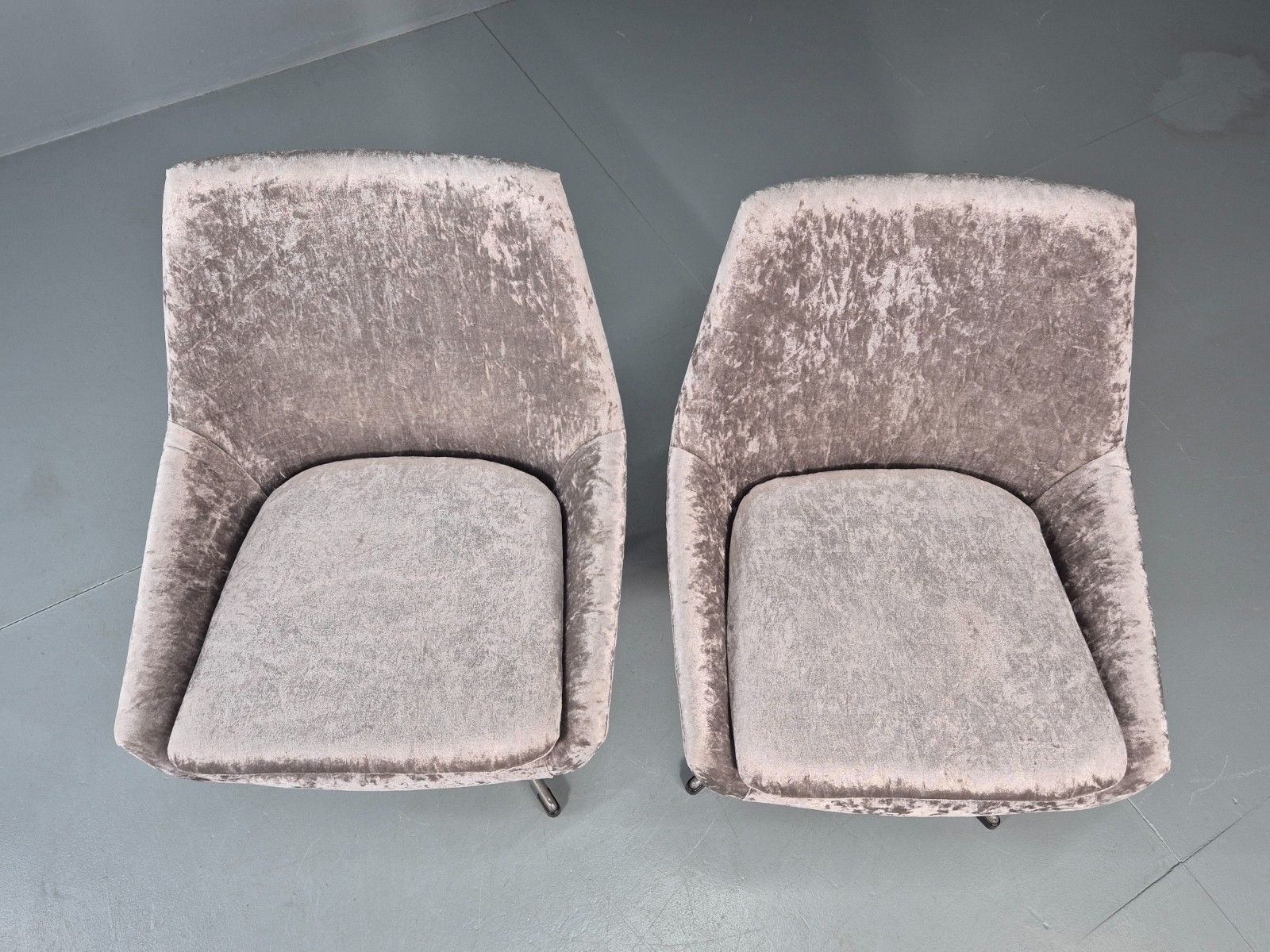 photo vinterior 2 Swedish Swivel Chairs 1960s Retro Silver Blue Velvet Upholstery  Eb10723 Mnor