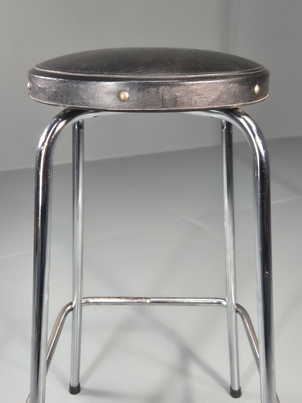 photo furniture Vintage Bar Stool Black Vinyl And Chrome 1980s Bauhaus Style Retro Eb11274 Mdin